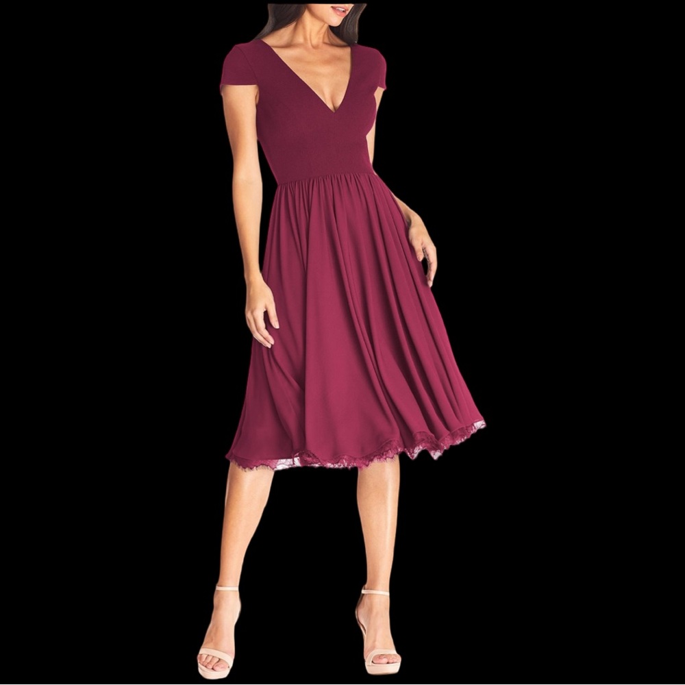 DRESS THE POPULATION Special Occasion BNWOT M